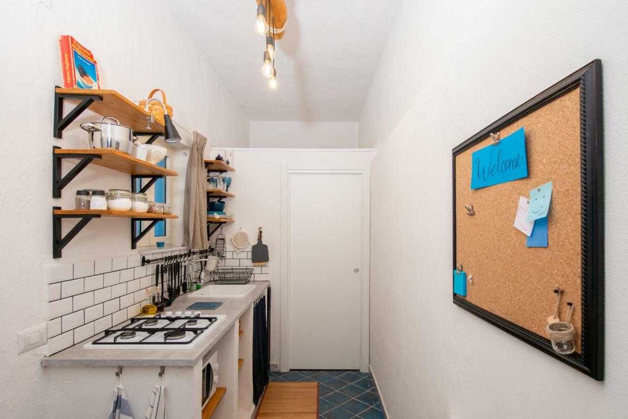 Light Blue - Apartment In The Middle Of Everything Торре-Аннунциата Экстерьер фото